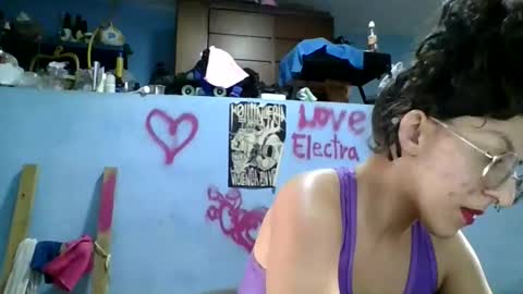 Snapshot of love_electra chatting on October 2025 04:19:01 PM love_electra online show from October 2025 04:19:01 PM