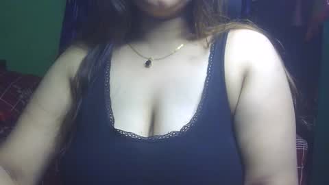 Snapshot of love_luna_angel chatting on March 2026 10:17:03 PM Luna online show from March 2026 10:17:03 PM