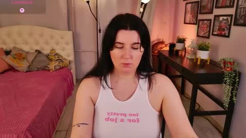 Monika online show from November 2025 10:36:01 AM