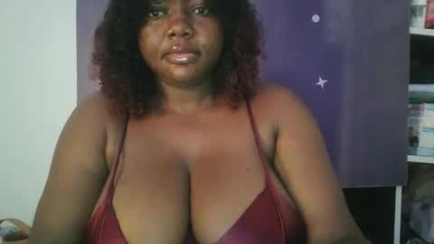 Snapshot of lovecumsluttie chatting on April 2026 04:54:01 AM mila online show from April 2026 04:54:01 AM