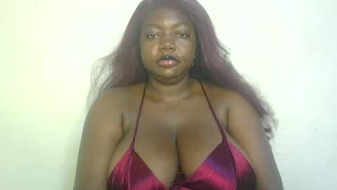 Snapshot of lovecumsluttie chatting on May 2026 06:57:01 PM mila online show from May 2026 06:57:01 PM
