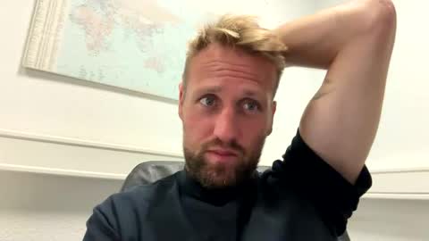 Snapshot of lovefuesse chatting on September 2025 07:52:02 AM lovefuesse online show from September 2025 07:52:02 AM