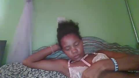 lovegal335 online show from November 2025 11:47:02 AM