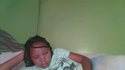 Snapshot of lovegal335 chatting on June 2026 06:27:01 AM lovegal335 online show from June 2026 06:27:01 AM
