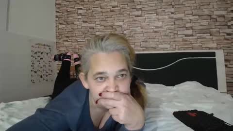 Snapshot of loveheaven4u chatting on November 2025 01:36:01 PM heaven online show from November 2025 01:36:01 PM