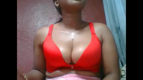 loveinlife750427 online show from October 2025 06:28:02 PM