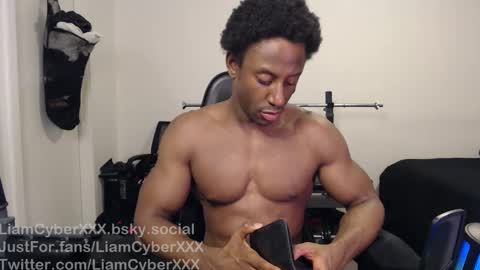 Snapshot of loveleexd21 chatting on February 2025 04:28:02 AM loveleexd21 online show from February 2025 04:28:02 AM