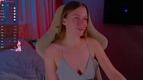 Laura online show from December 2024 04:37:01 PM