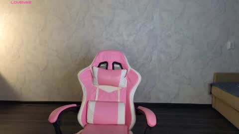Molly online show from July 2026 05:16:01 PM