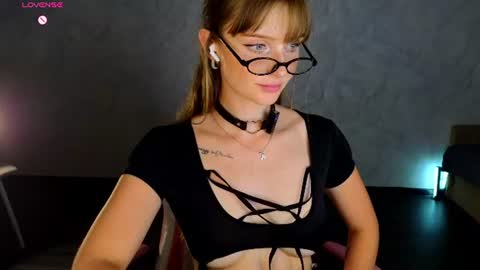 Molly online show from July 2026 08:52:02 PM