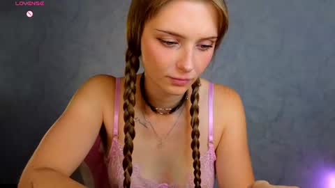 Molly online show from August 2026 09:04:01 AM