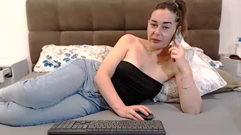 Snapshot of lovellykitty_1 chatting on July 2026 10:21:02 AM lovellykitty online show from July 2026 10:21:02 AM