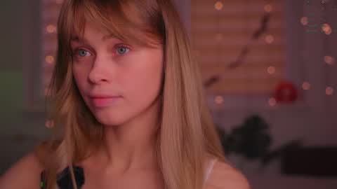 Snapshot of lovellynelly chatting on November 2025 01:34:02 PM Nelly online show from November 2025 01:34:02 PM