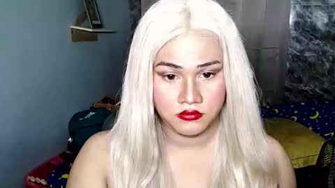 lovely_coleen online show from November 2025 10:26:01 AM