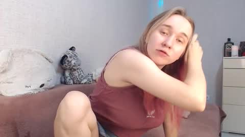 Lovely Hayley online show from October 2025 11:28:02 PM