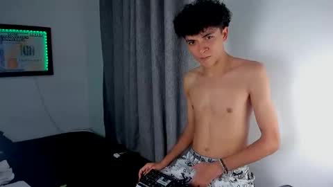 Snapshot of lovely_horny713 chatting on April 2026 07:58:02 PM Salo online show from April 2026 07:58:02 PM