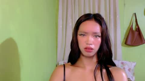 lovely_nephi_intown online show from February 2026 05:52:01 AM