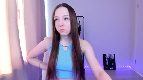 Snapshot of lovely_poppy chatting on June 2026 01:34:02 AM Lolly online show from June 2026 01:34:02 AM