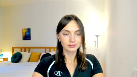 Snapshot of lovelyeemia chatting on December 2024 10:07:01 AM Mia online show from December 2024 10:07:01 AM