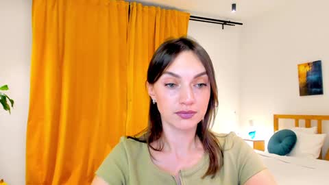 Snapshot of lovelyeemia chatting on December 2024 01:01:02 PM Mia online show from December 2024 01:01:02 PM