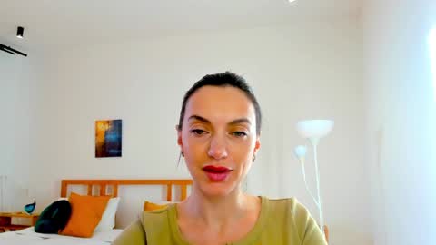 Snapshot of lovelyeemia chatting on December 2024 06:13:02 AM Mia online show from December 2024 06:13:02 AM