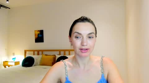 Snapshot of lovelyeemia chatting on December 2024 02:22:02 PM Mia online show from December 2024 02:22:02 PM
