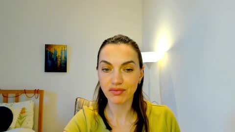 Snapshot of lovelyeemia chatting on December 2024 12:00:02 PM Mia online show from December 2024 12:00:02 PM