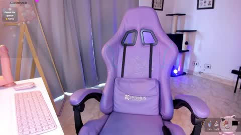   online show from April 2026 08:34:02 PM