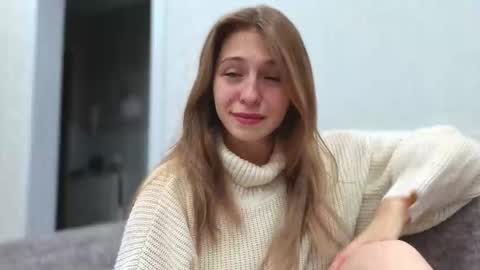 Kate only online show from September 2025 03:02:02 PM