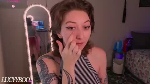 Snapshot of lovelylittlelucyy chatting on July 2026 11:18:02 PM lovelylittlelucyy online show from July 2026 11:18:02 PM