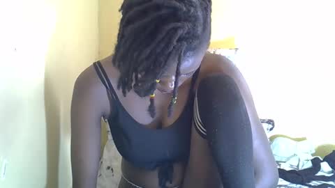 lovelymee2 online show from November 2025 09:42:02 AM