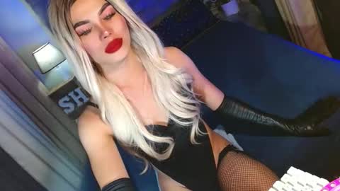 lovelymiss_shyna11 online show from January 2026 10:42:02 AM