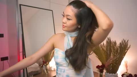 Snapshot of lovelynightt chatting on February 2025 04:40:01 PM kim online show from February 2025 04:40:01 PM