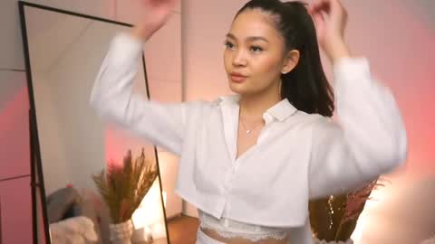 Snapshot of lovelynightt chatting on February 2025 03:15:02 PM kim online show from February 2025 03:15:02 PM