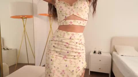 Snapshot of lovelynightt chatting on November 2025 08:48:02 AM kim online show from November 2025 08:48:02 AM