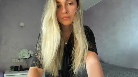 Lovely Rose online show from April 2026 10:52:01 AM