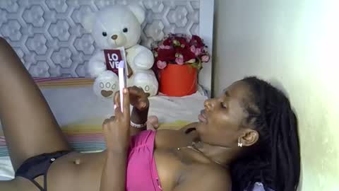 lovelytin online show from February 2026 09:22:01 PM