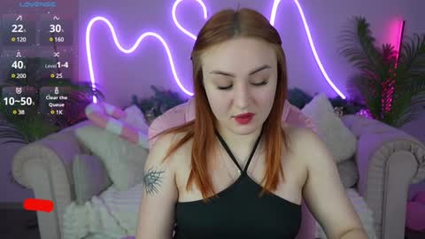 Snapshot of lovelyybell chatting on January 2025 07:10:02 AM B E L L online show from January 2025 07:10:02 AM