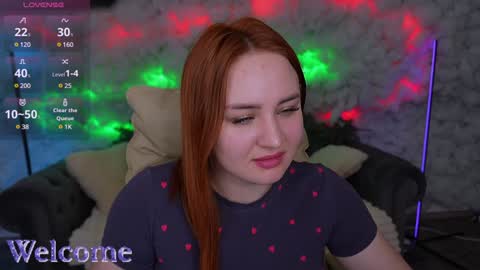 Snapshot of lovelyybell chatting on February 2025 12:55:01 PM B E L L online show from February 2025 12:55:01 PM