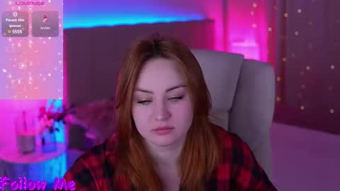 Snapshot of lovelyybell chatting on March 2025 07:08:02 AM B E L L online show from March 2025 07:08:02 AM