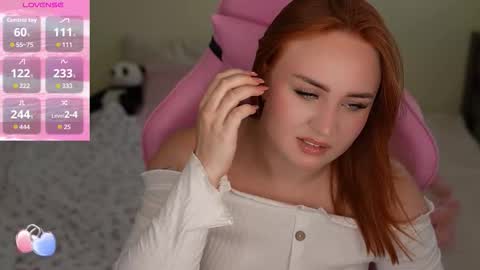 Snapshot of lovelyybell chatting on September 2025 01:11:02 PM B E L L online show from September 2025 01:11:02 PM