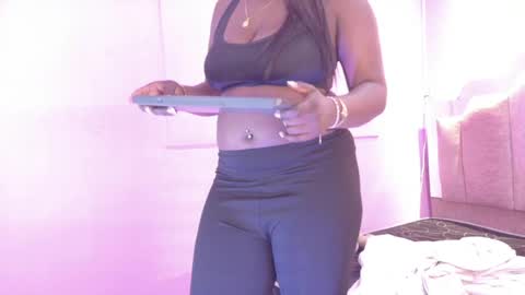 Snapshot of lovequeen02 chatting on May 2026 11:48:01 AM L O V E online show from May 2026 11:48:01 AM