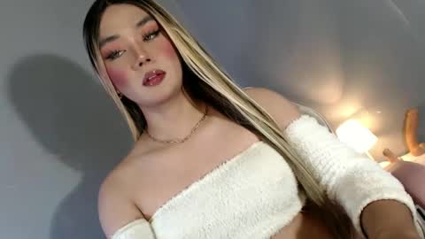 lovers moon22 online show from January 2025 09:45:01 PM