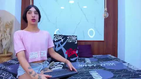 sofia and bryan online show from March 2026 02:50:02 AM