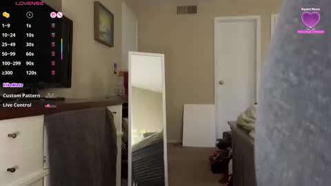 LoveSaraChristine online show from February 2026 07:39:01 PM