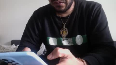 Snapshot of lovesounddistortion25 chatting on October 2025 10:59:02 AM lovesounddistortion25 online show from October 2025 10:59:02 AM