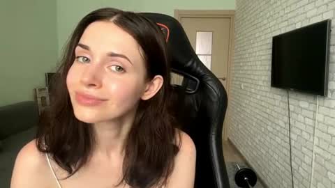 Isabella online show from July 2026 07:15:02 AM