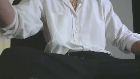 lovexjuxn77 online show from February 2026 06:37:02 PM