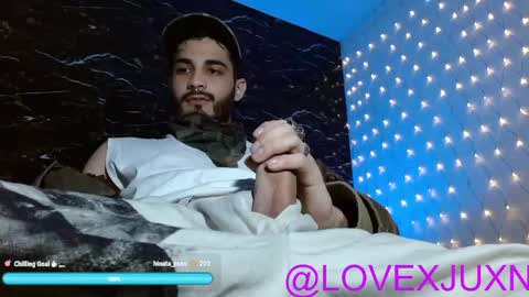 lovexjuxn77 online show from April 2026 10:23:02 PM