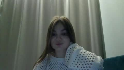 Snapshot of loviesimone chatting on February 2026 10:58:02 PM loviesimone online show from February 2026 10:58:02 PM